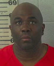 JENKINS, LEONARD B Birth Date: 07/01/73 Arrest Time/Date: 02:45:06 02/25/14 Arrest Location: Pilot Gas Station Offenses: POSS SCH I, II, III, IV C/S, (1ST/2ND); POSS TO SELL SCH I/II, FLNTRZPM/GHB, (1S; USE/POSS DRUG-PARA; FALSE STMT TO/OBSTRUCT PUB OFF Total bond : $11,769